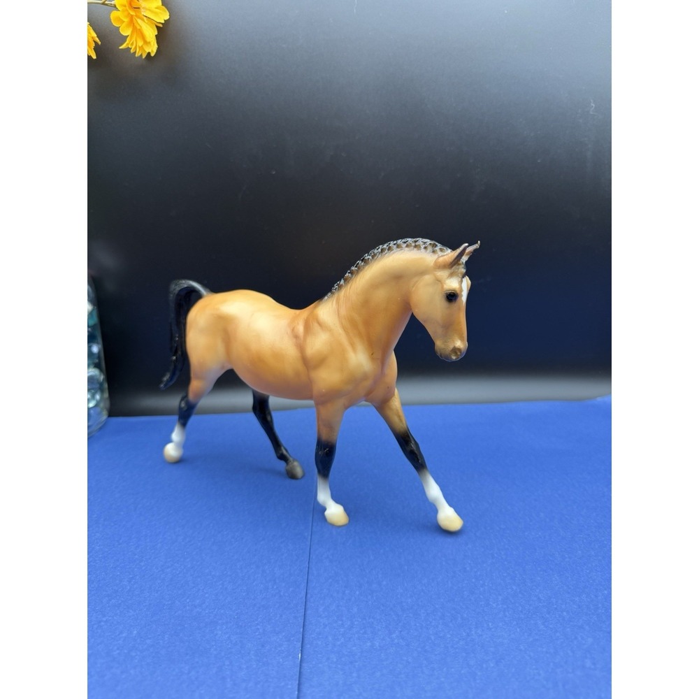 Breyer Horse #953 BUCKSKIN HANOVERIAN FREEDOM SERIES 1:12 SCALE‎ 2019